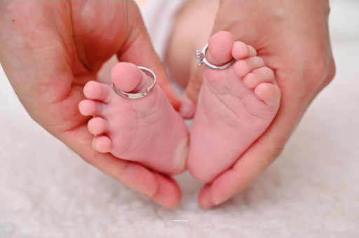 伊犁四个月宝宝肠胀气